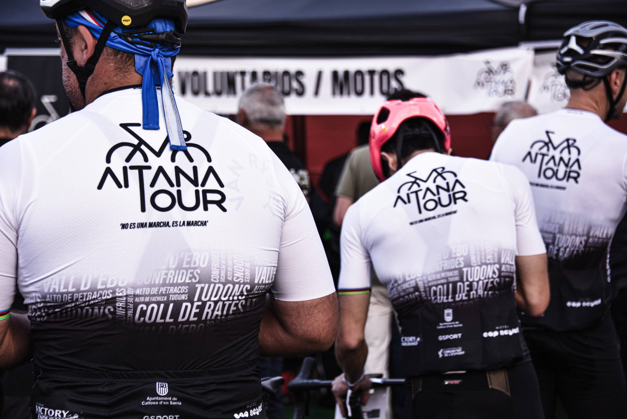 Muchas gracias a los voluntarios que habéis querido participar en la celebración de esta gran marcha, La Marcha. Todos y cada uno de vosotros sois los que la hacéis grande con cada granito de arena, cada mención, cada mano que decide ofrecerse para sacar adelante este gran proyecto que no sería posible sin todos y cada uno de vosotros, muchas gracias.
Si alguien más quiere participar de voluntario, puede enviar un correo a info@aitanatour.com
______
A huge thank you to all the volunteers who wanted to participate in the celebration of this great march, La Marcha. Every single one of you makes it great with every contribution, every mention, every helping hand offered to make this big project happen. It wouldn't be possible without each and every one of you, thank you very much.
If anyone else wants to volunteer, they can send an email to info@aitanatour.com.
______
Un grand merci à tous les bénévoles qui ont souhaité participer à la célébration de cette grande marche, La Marcha. Chacun de vous la rend grande avec chaque petite contribution, chaque mention, chaque main tendue pour faire avancer ce grand projet qui ne serait pas possible sans chacun de vous, un grand merci.
Si quelqu'un d'autre souhaite faire du bénévolat, il peut envoyer un courriel à info@aitanatour.com.
#aitanatour2025
#aitanatour #AT25 #ciclismo #marcha #cicloturismo #paraisociclista #amantesdelciclismo #cicloturismo #costablanca #turismo #cycling #cyclisme #territorioaitanatour #aitanatourterritory #aitanatour2025